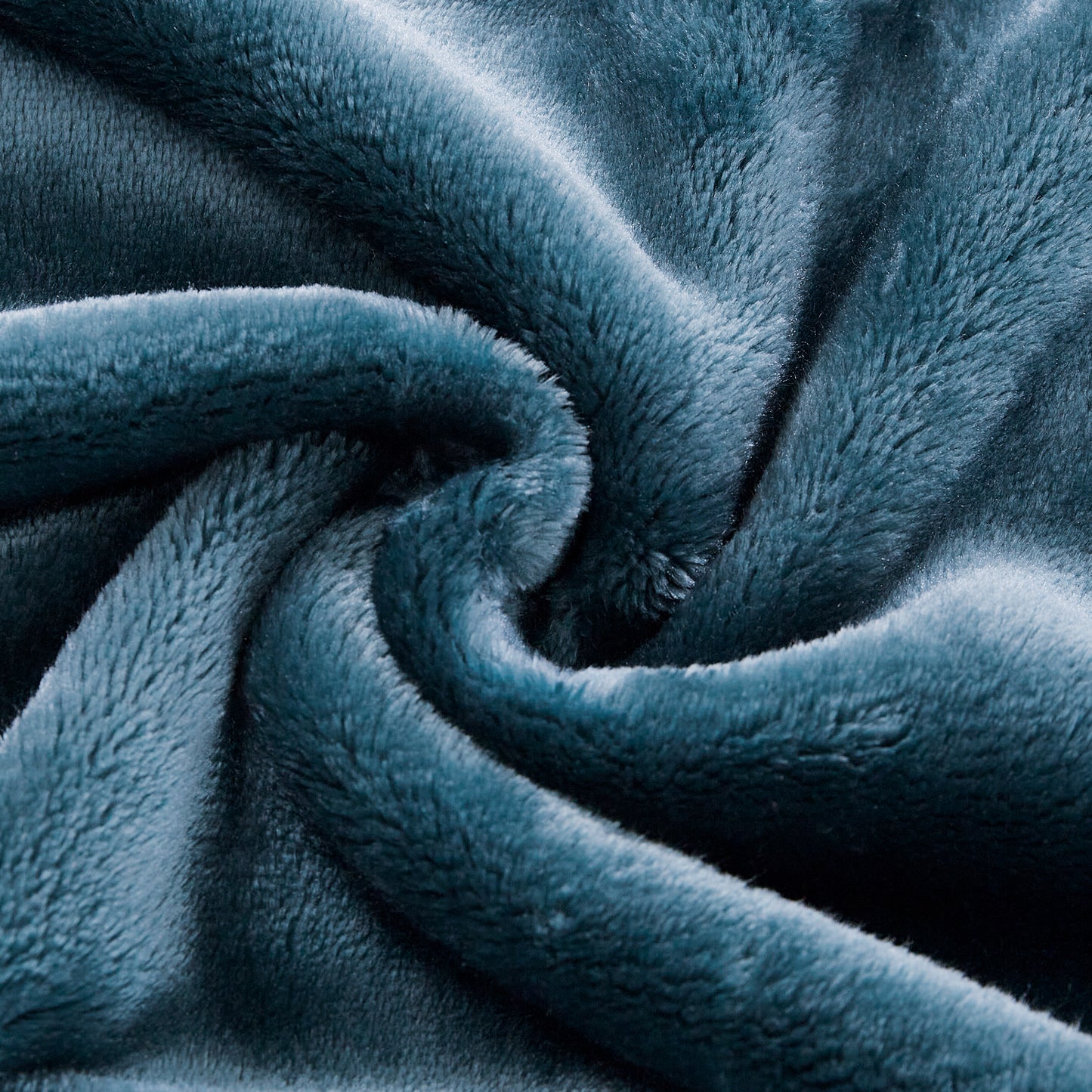 500 Series Heavy Solid Velvet Oversized Throw - Teal