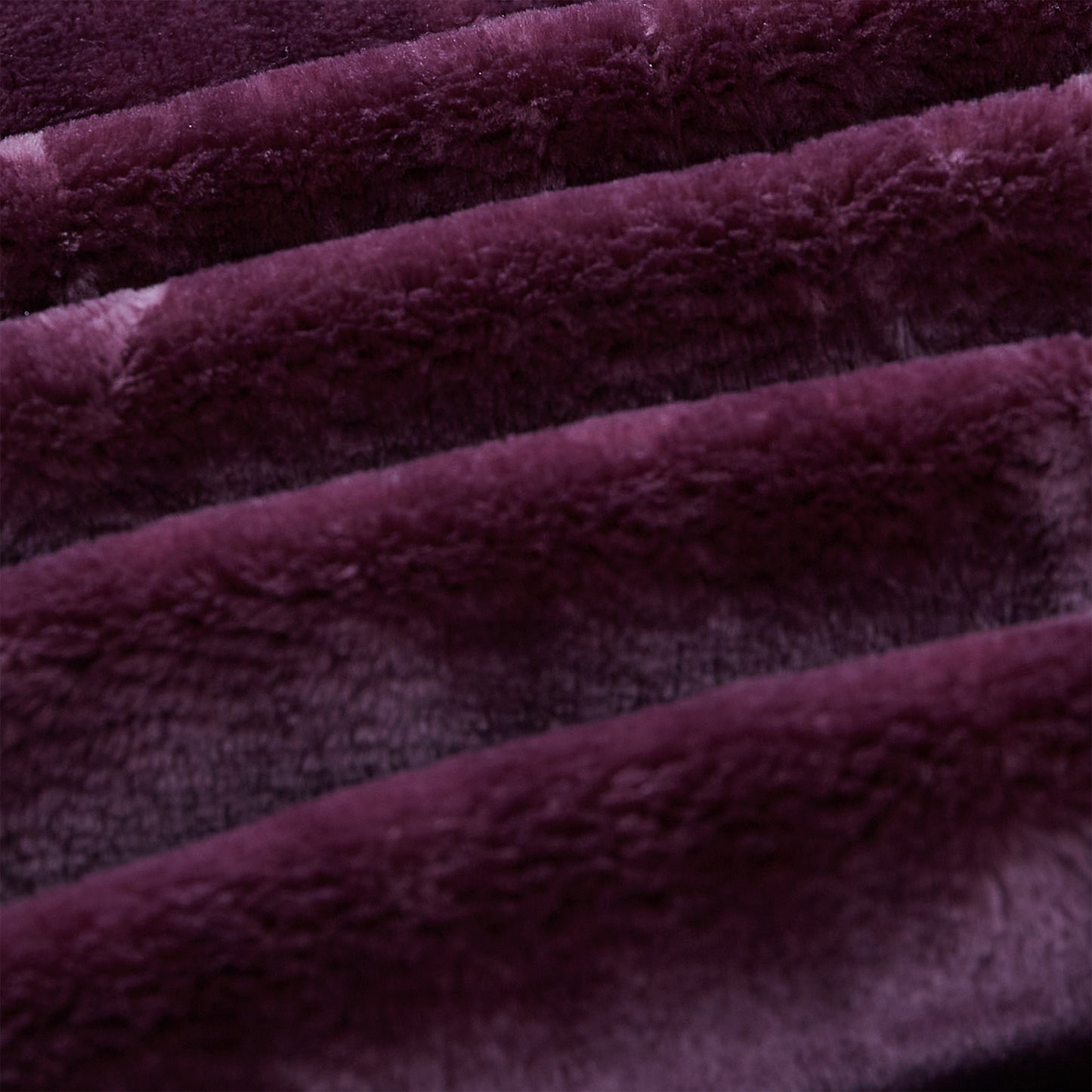 500 Series Heavy Solid Velvet Oversized Throw - Merlot