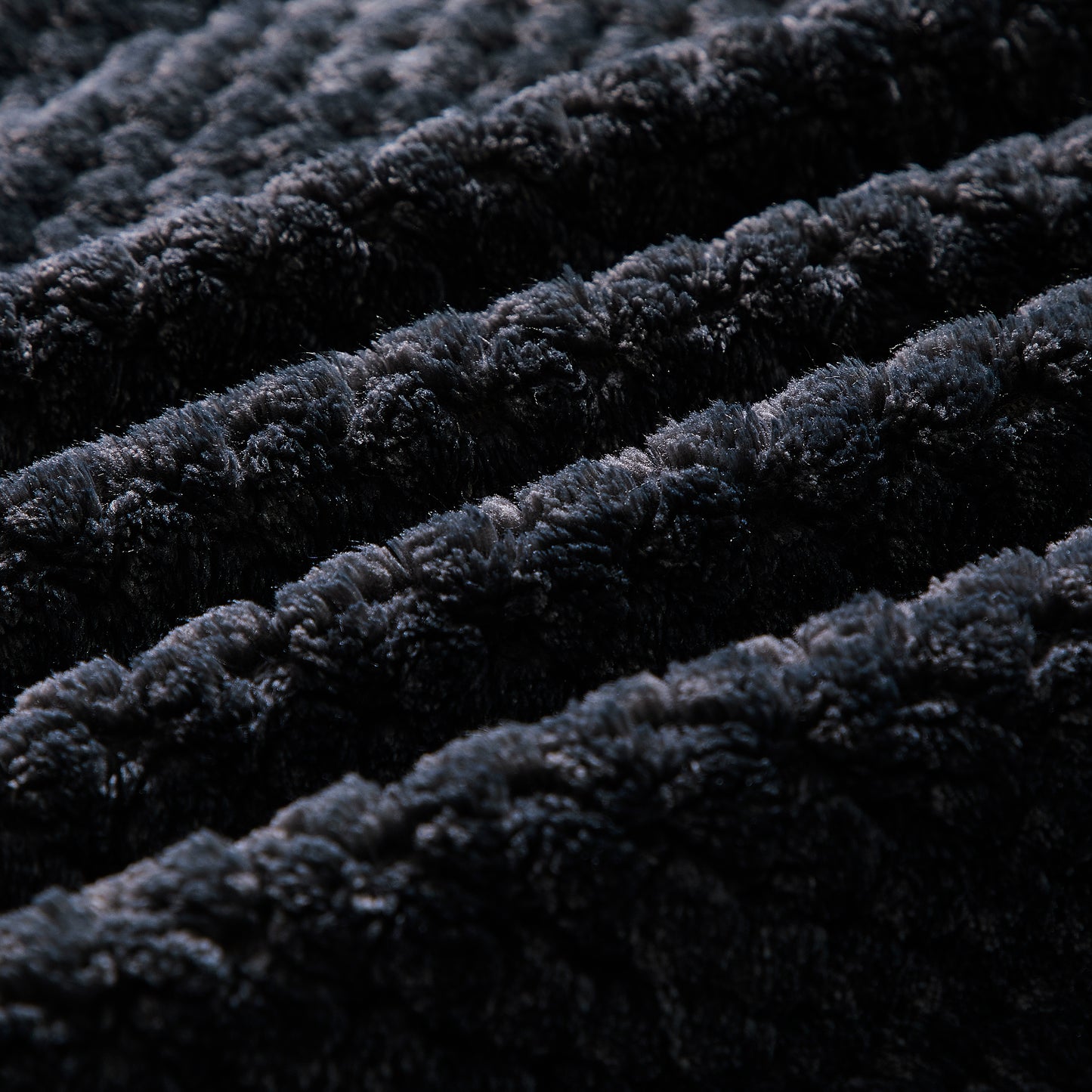 500 Series Classic Textured Oversized Throw - Midnight