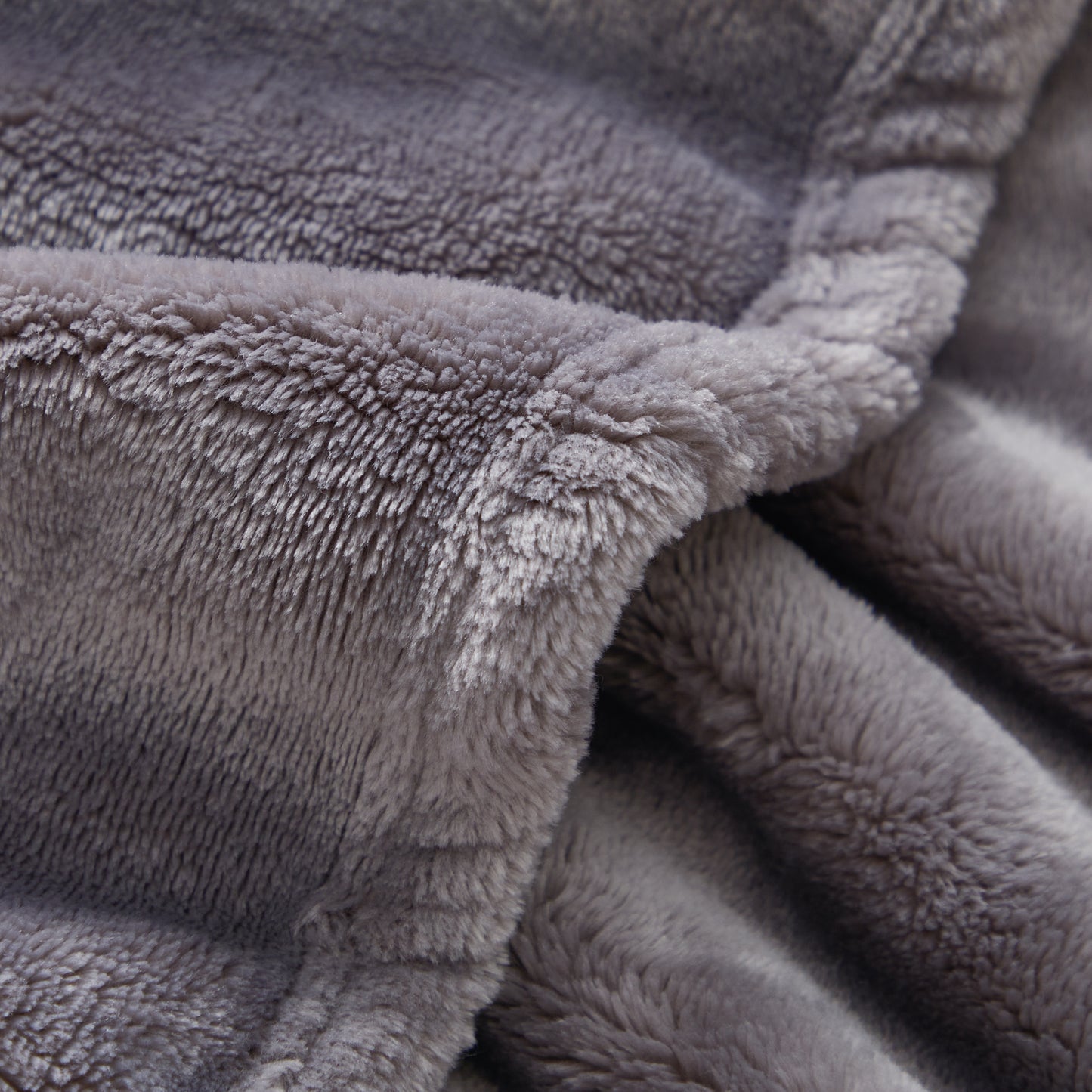 500 Series Solid Ultra Plush Blanket - Silver Gray