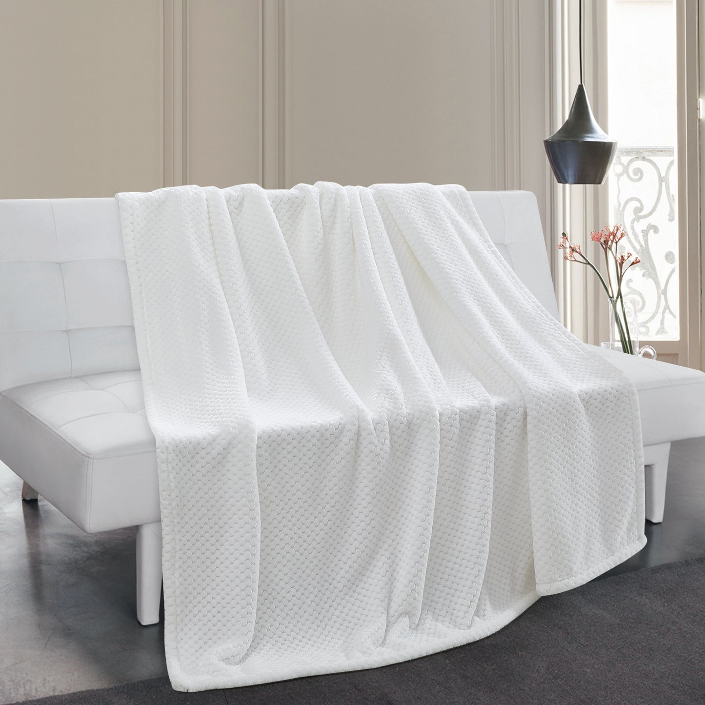 500 Series Classic Textured Oversized Throw - White