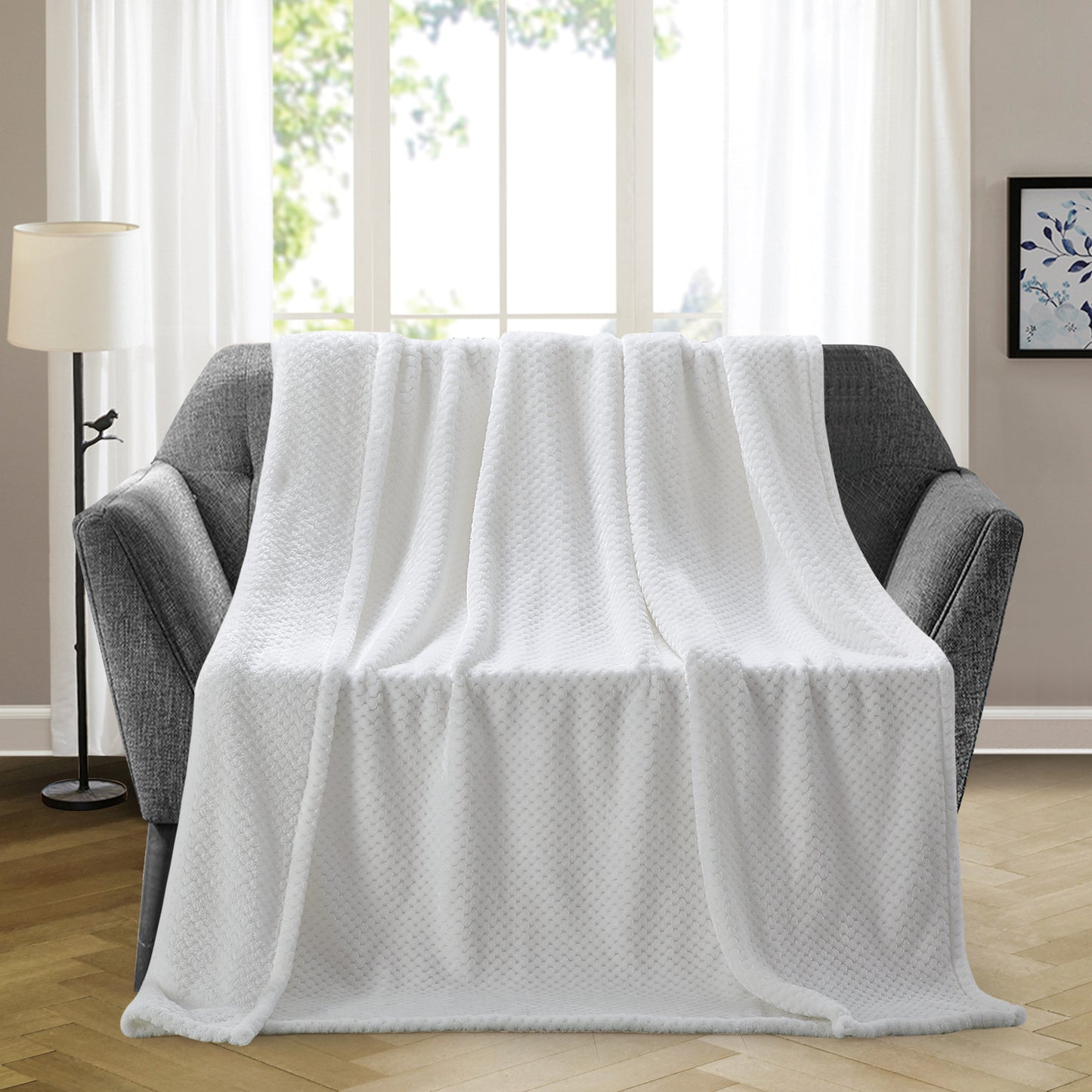 500 Series Classic Textured Oversized Throw - White