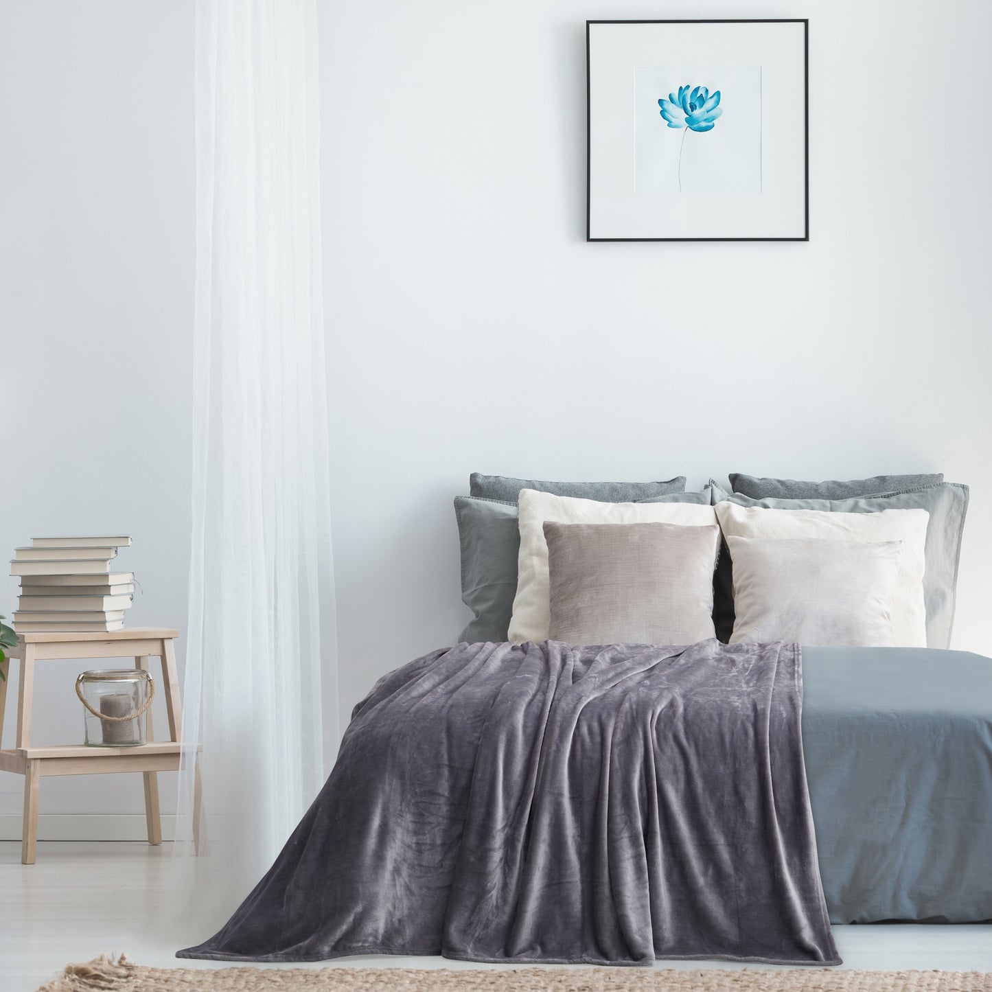400 Series Solid Plush Blanket - Heather
