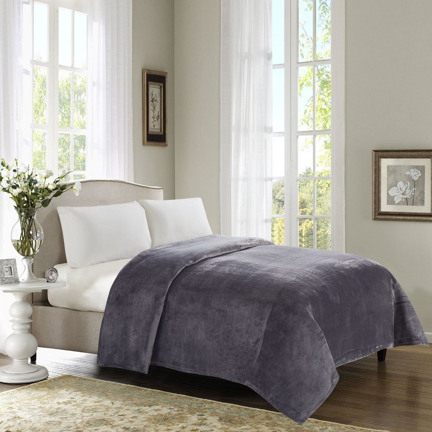 400 Series Solid Plush Blanket - Iron