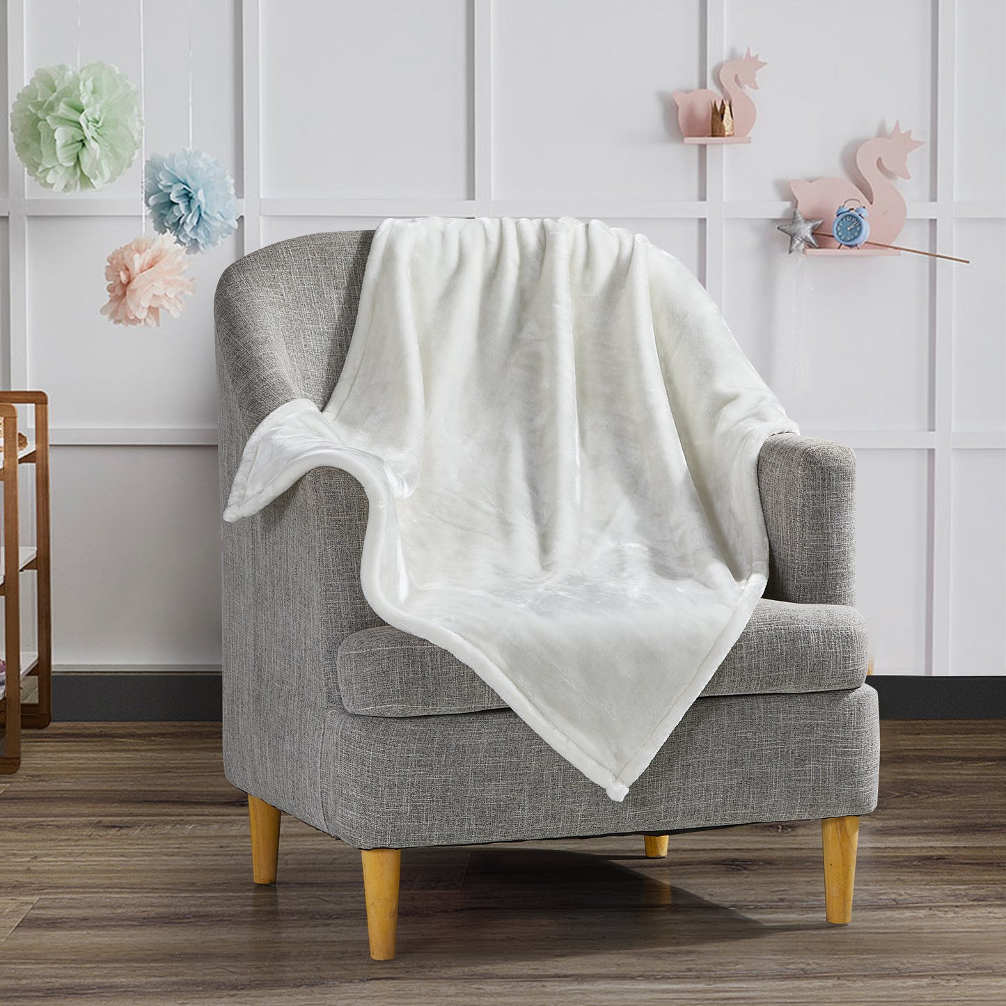 Mon Lapin by Thesis Solid 500 Series Ultra Plush Baby Blanket - Ivory