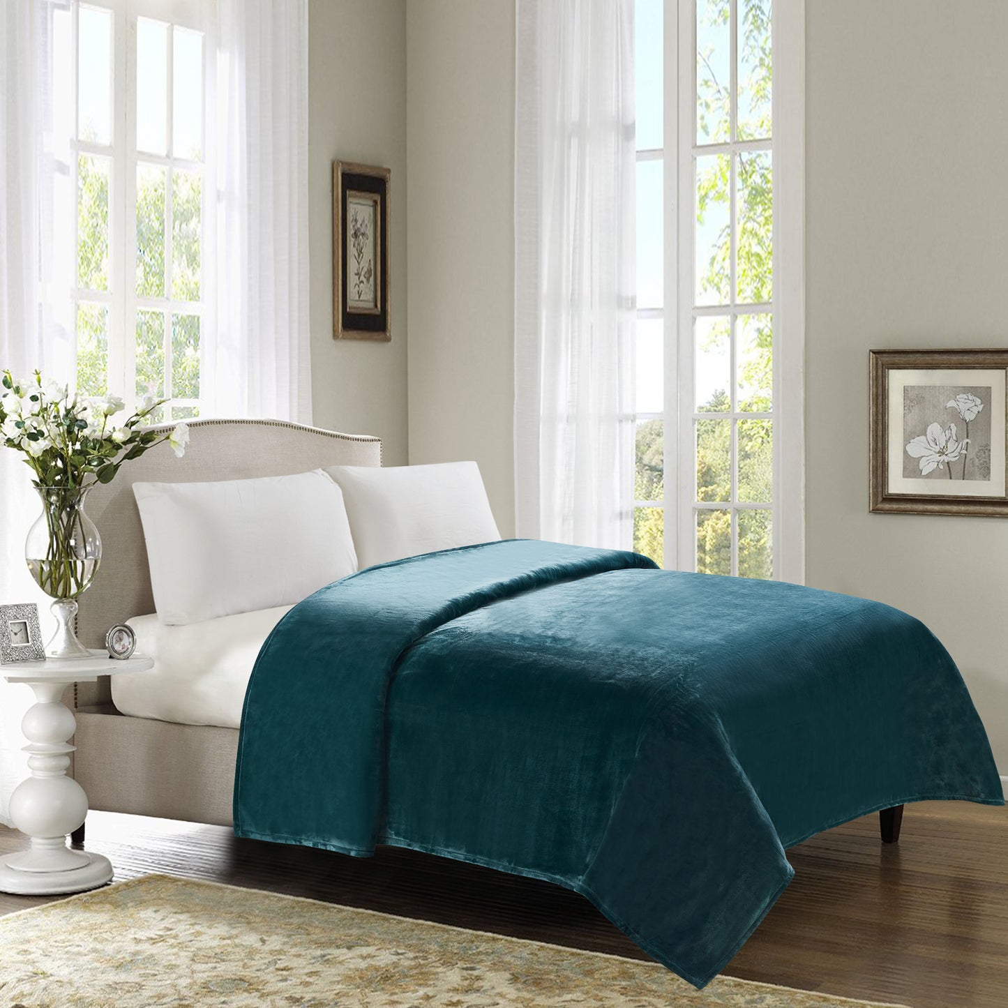 400 Series Solid Plush Blanket - Hunter Green
