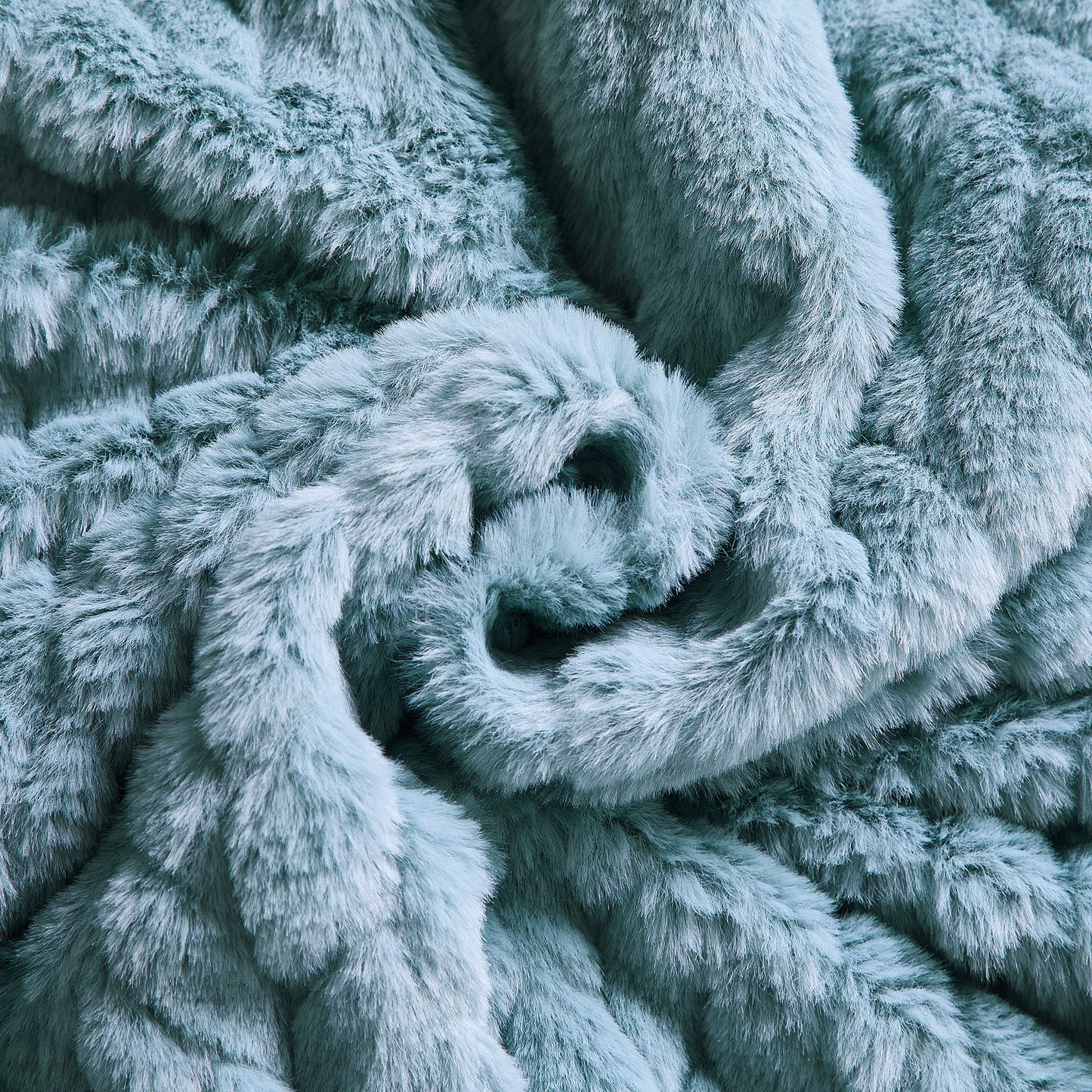 Etched Faux Fur Berber Throw - Silver Sage