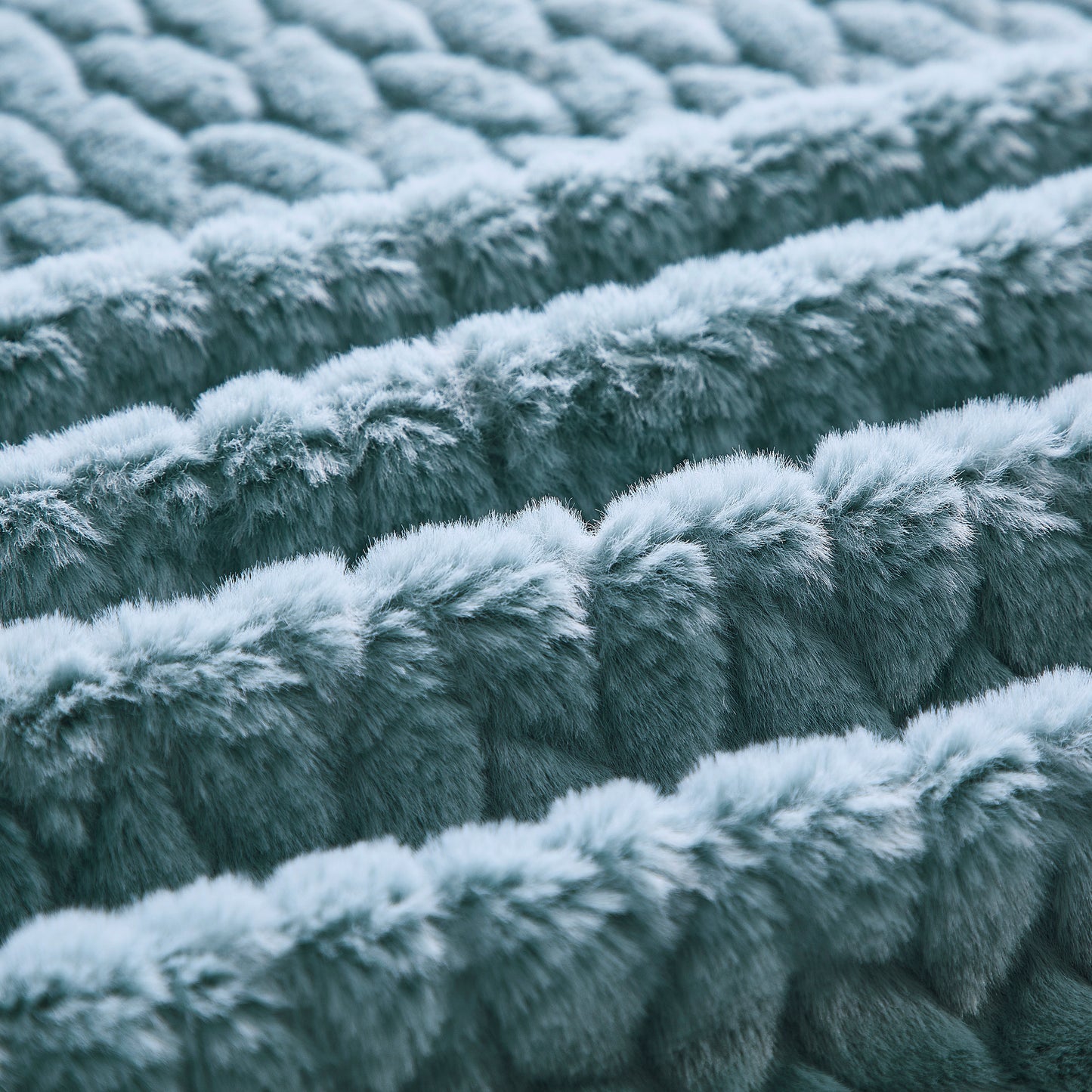 Etched Faux Fur Berber Throw - Silver Sage