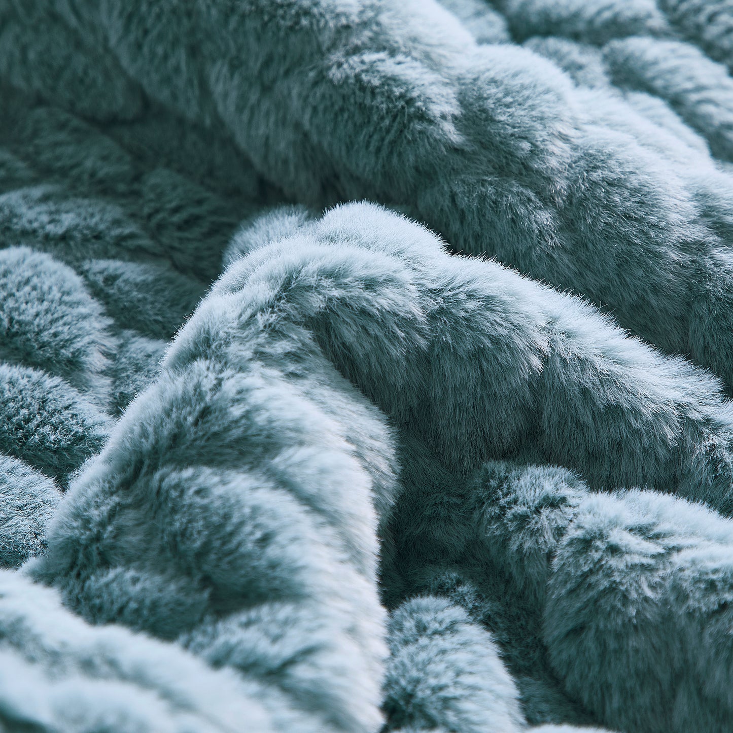 Etched Faux Fur Berber Throw - Silver Sage