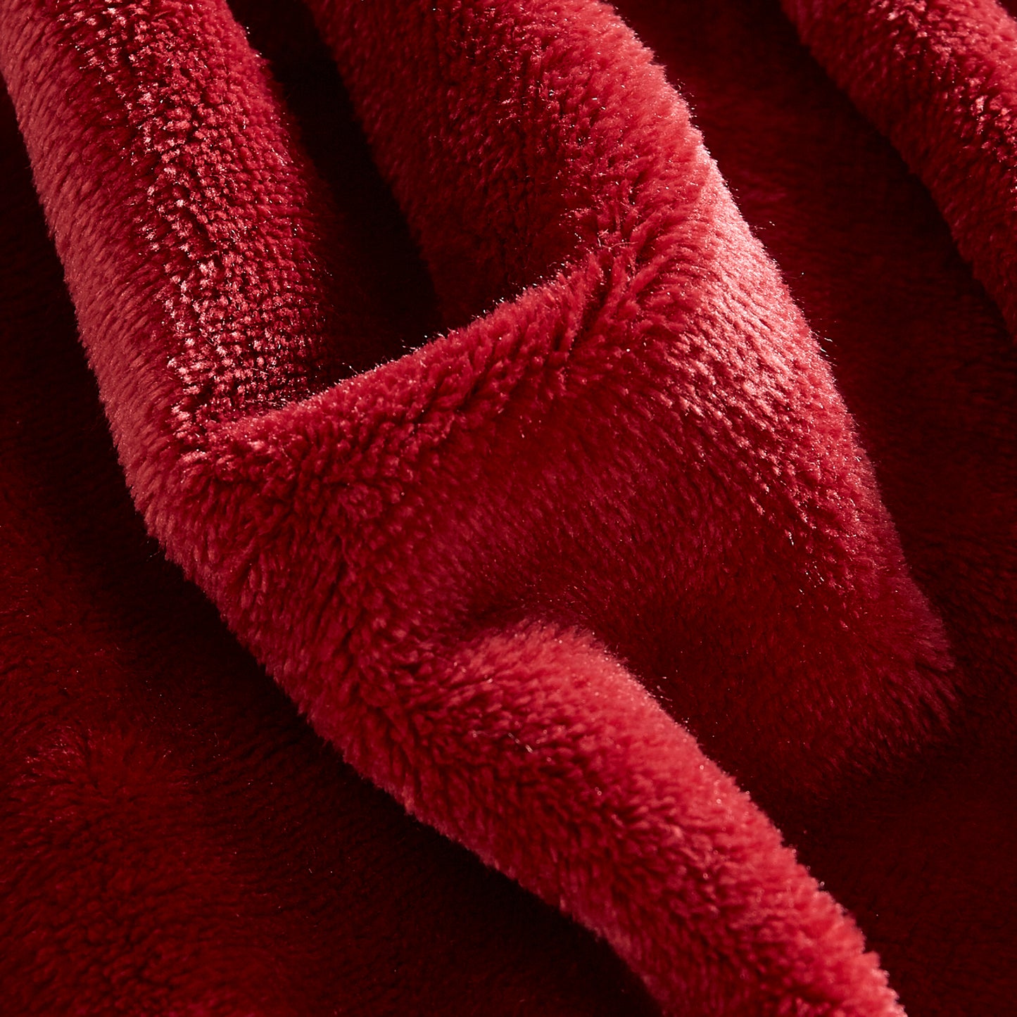 400 Series Solid Plush Blanket - Red