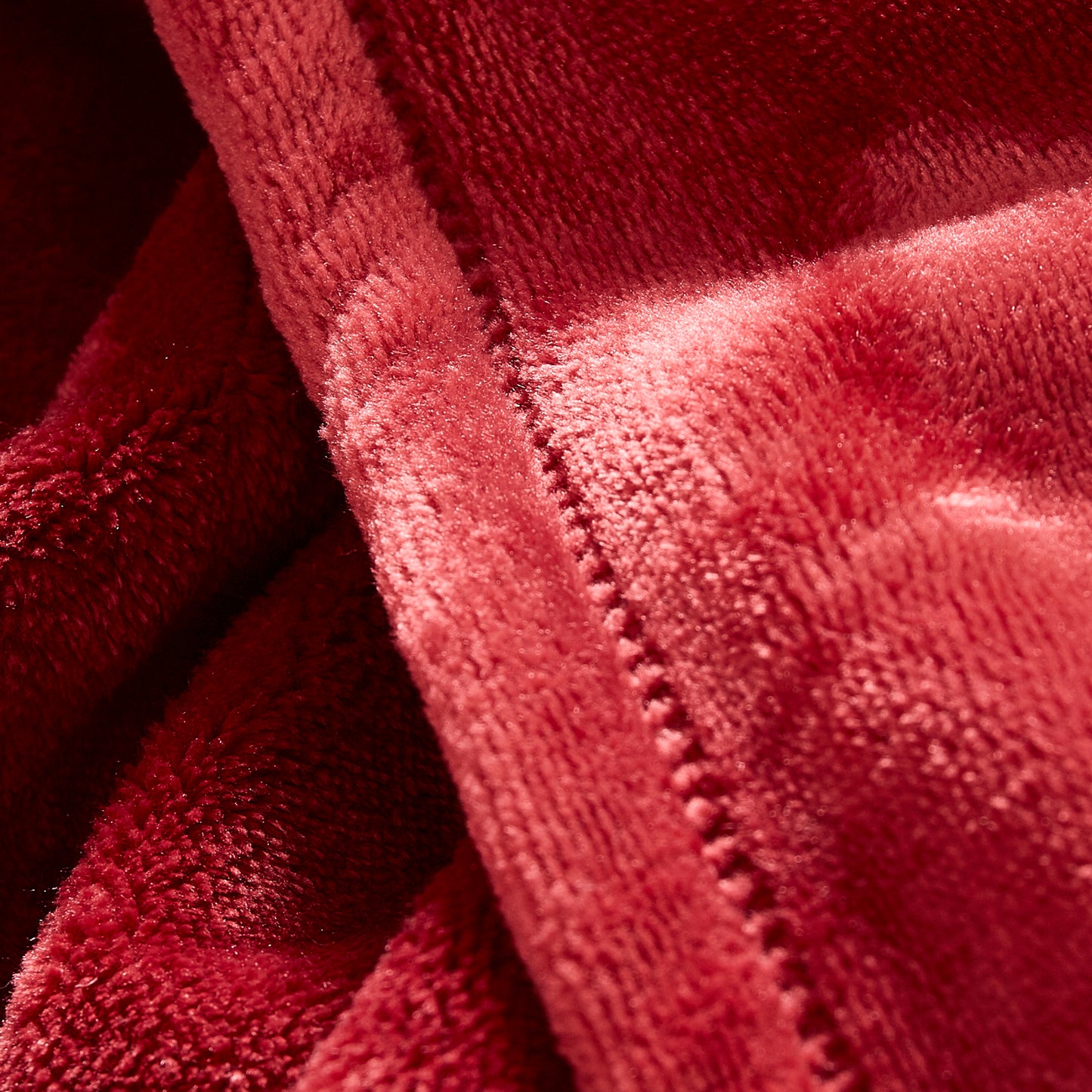 400 Series Solid Plush Blanket - Red
