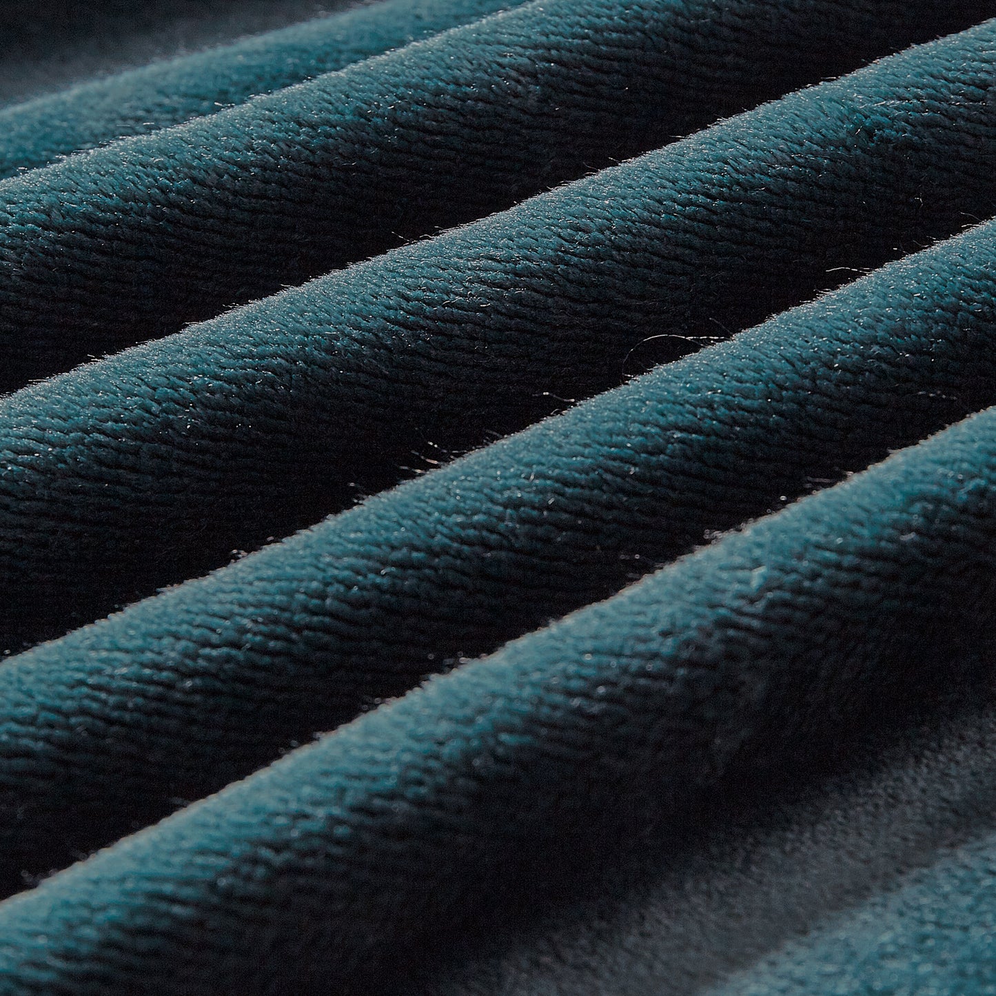 400 Series Solid Plush Blanket - Hunter Green