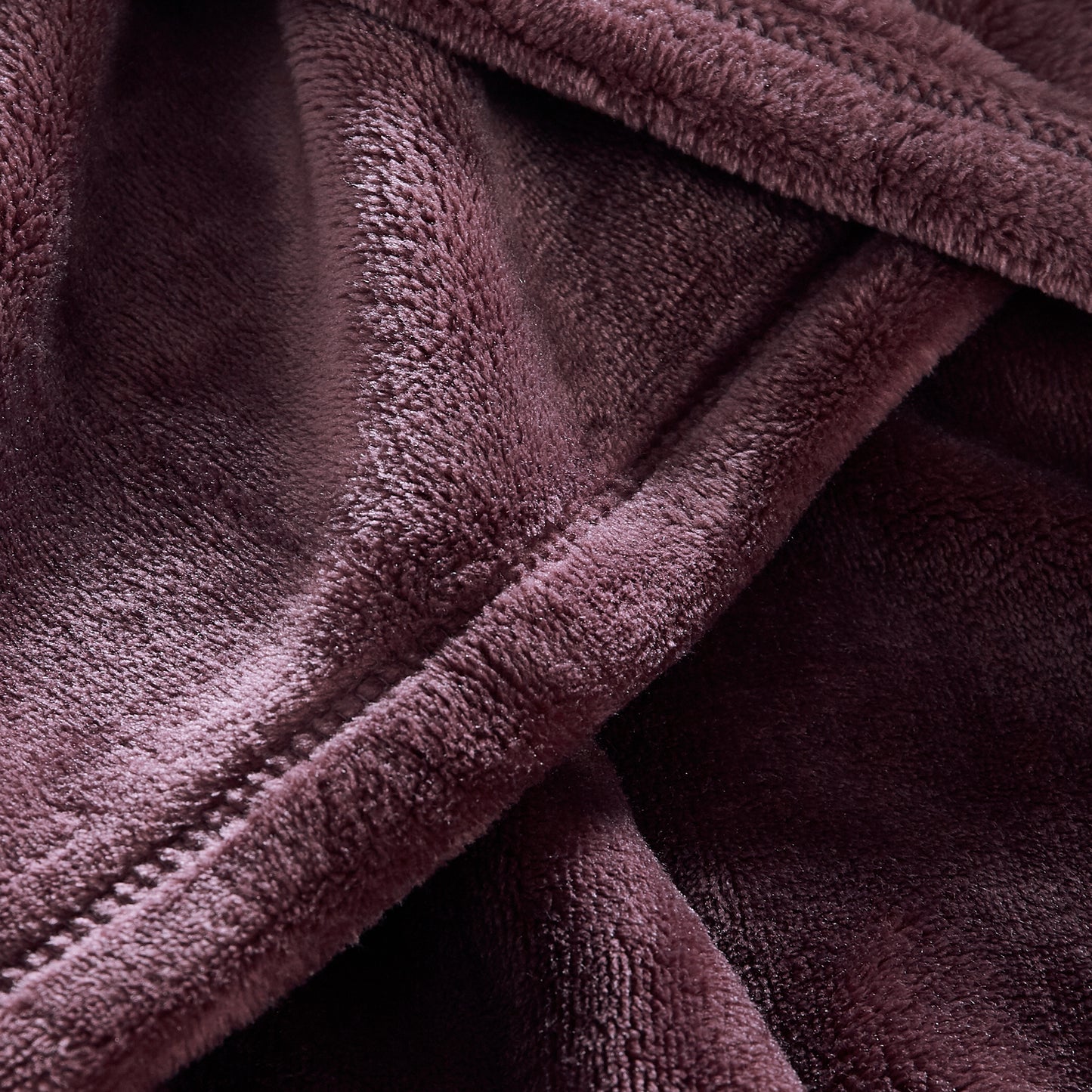 400 Series Solid Plush Blanket - Merlot