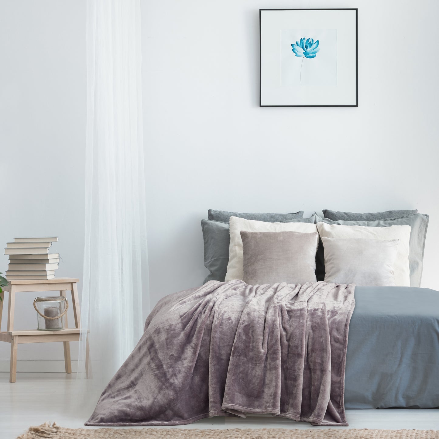 500 Series Solid Ultra Plush Blanket - Silver Mauve
