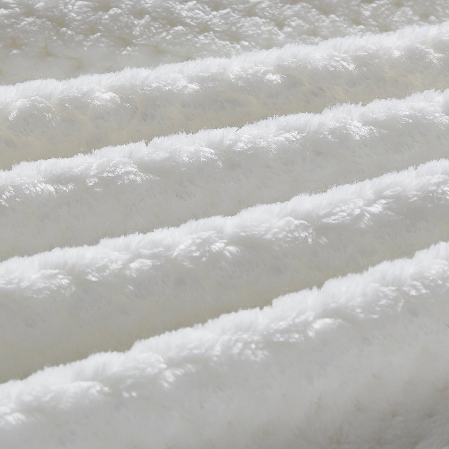 350 Series Classic Textured Blanket - White