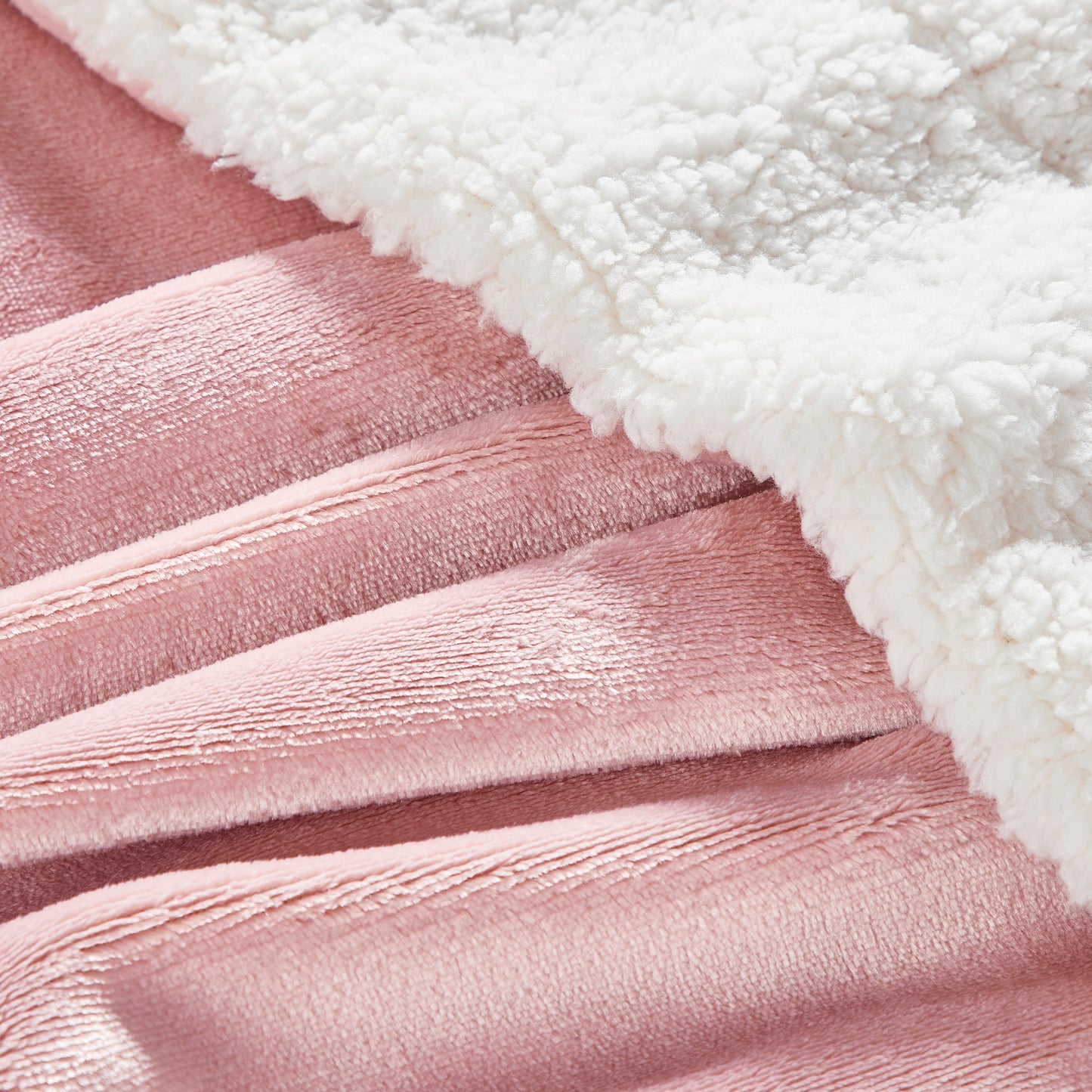 Classic Sherpa Throw - Blush