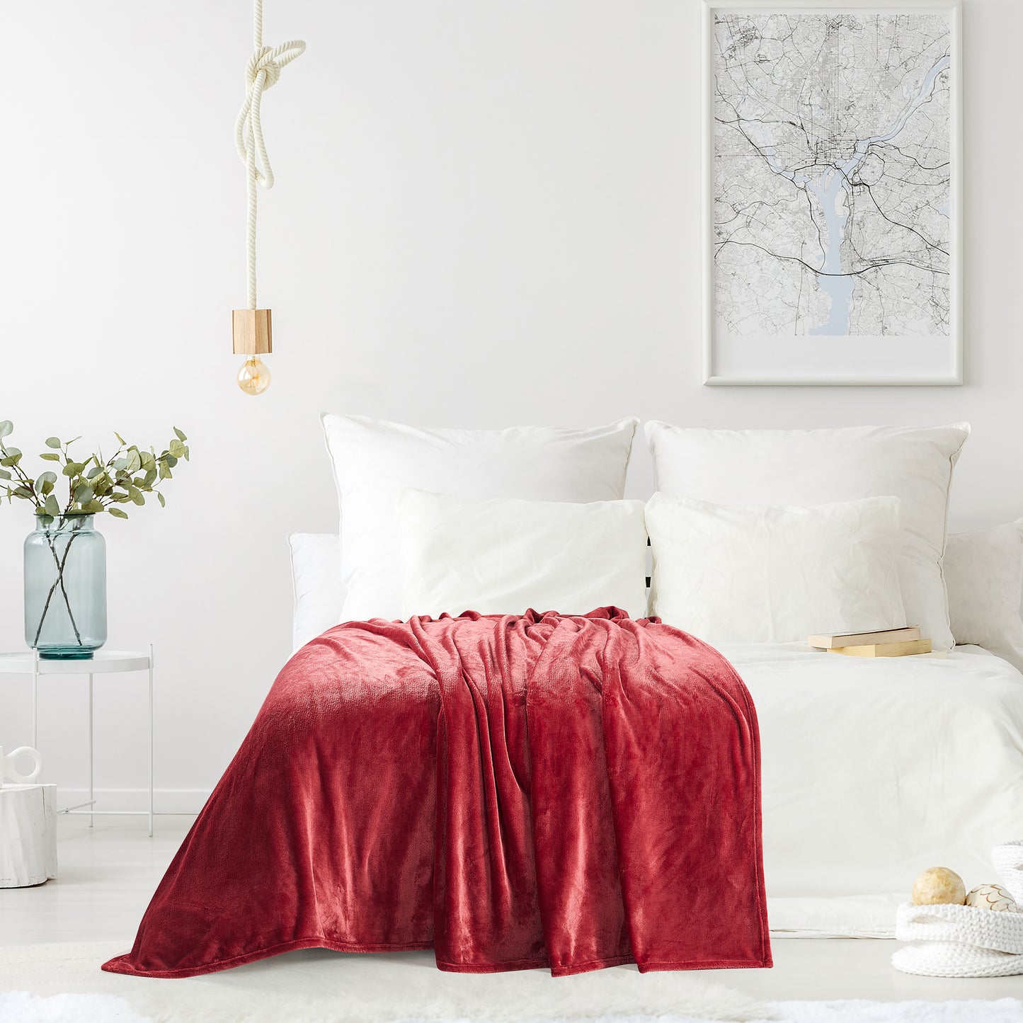 Classic Solid Fleece Throw - Merlot