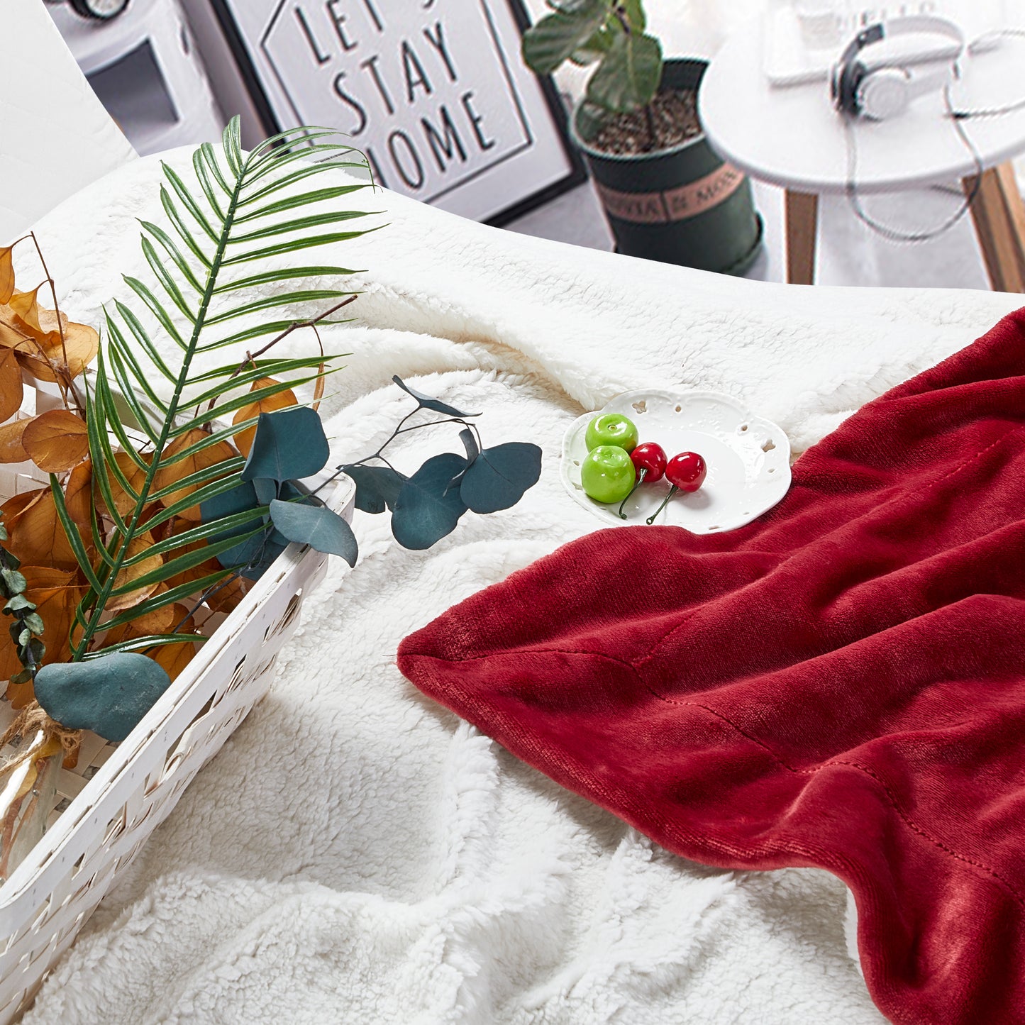Classic Sherpa Throw - Merlot