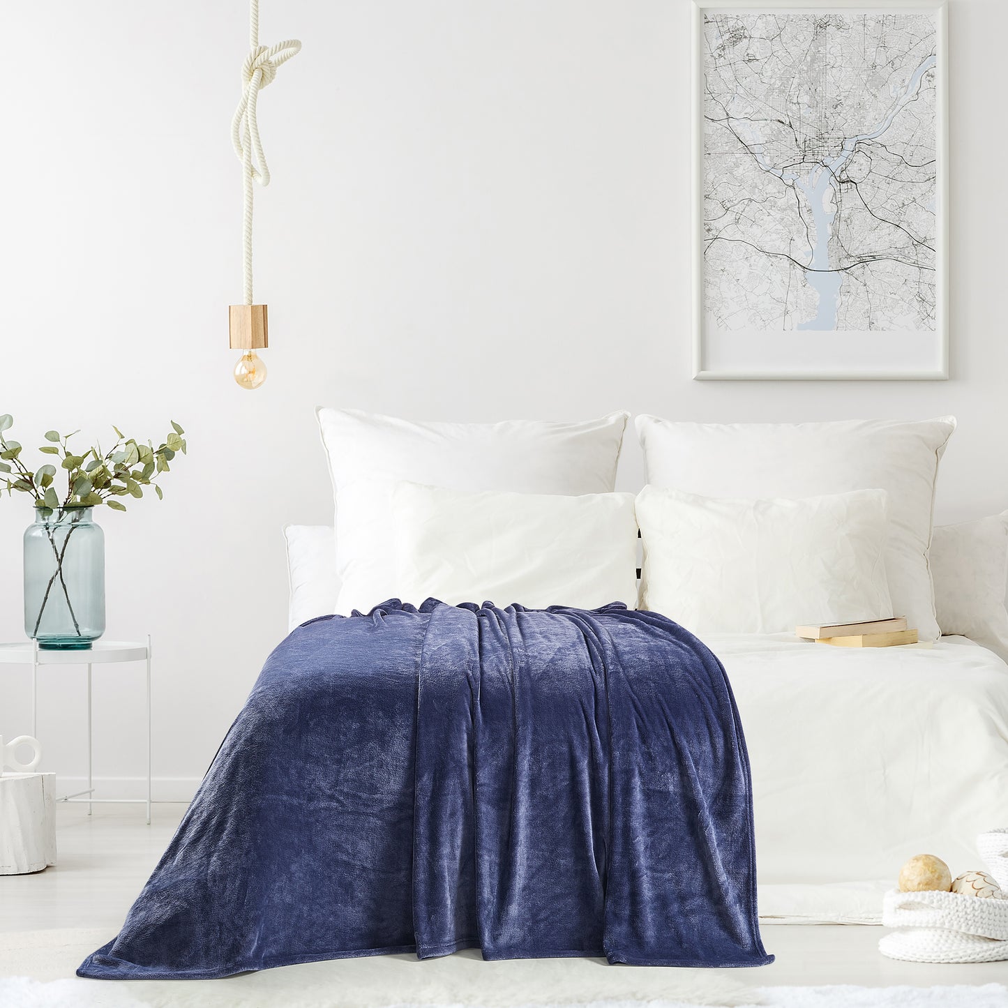 Classic Solid Fleece Blanket - Midnight
