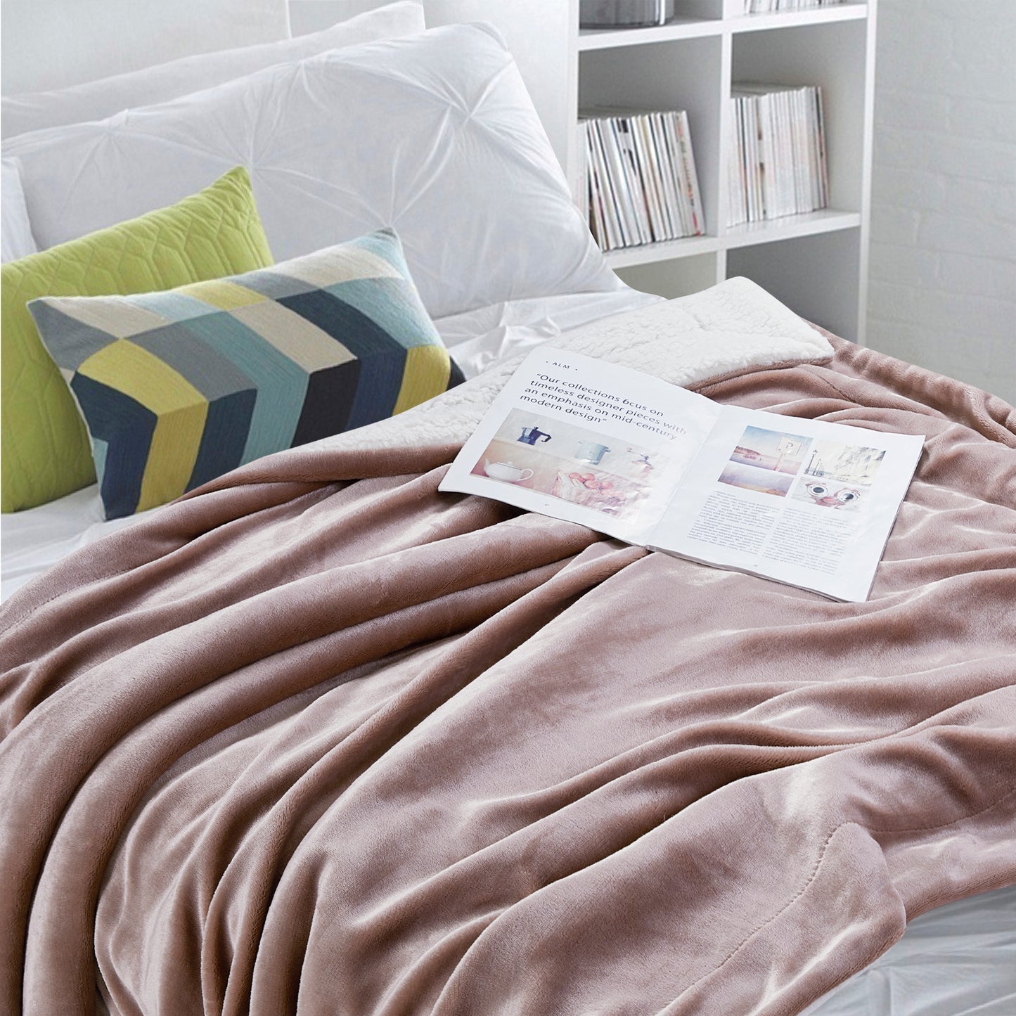 Classic Sherpa Throw - Saddle
