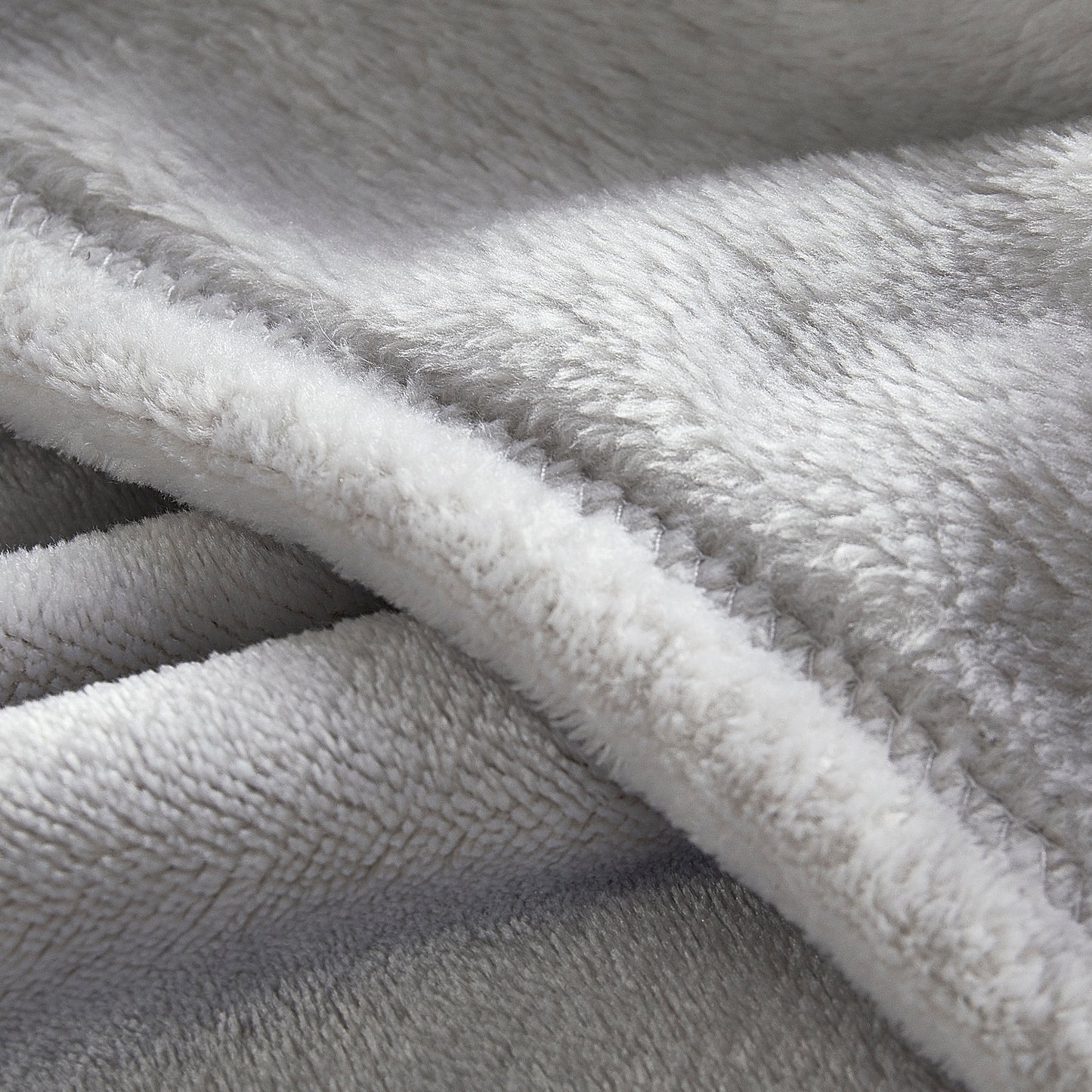 Classic Solid Fleece Throw - Silver