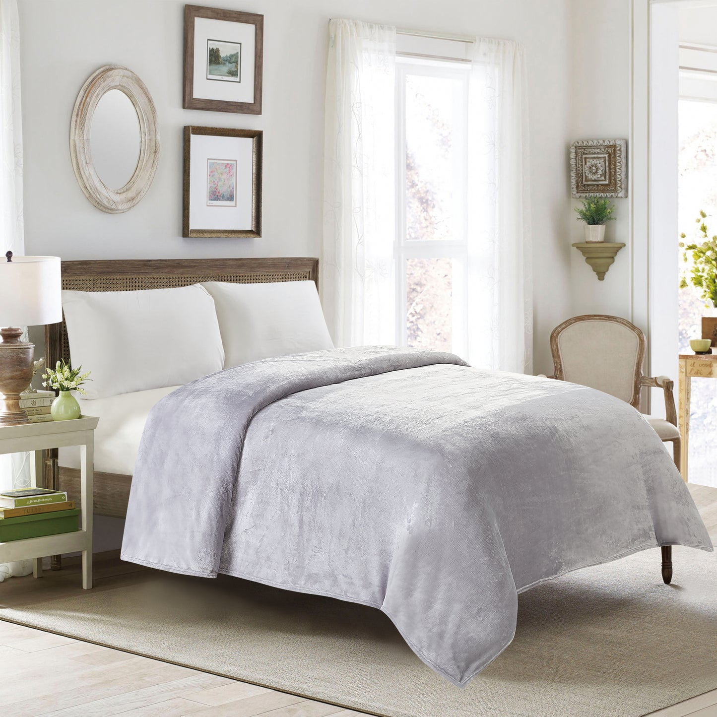 Classic Solid Fleece Blanket - Silver
