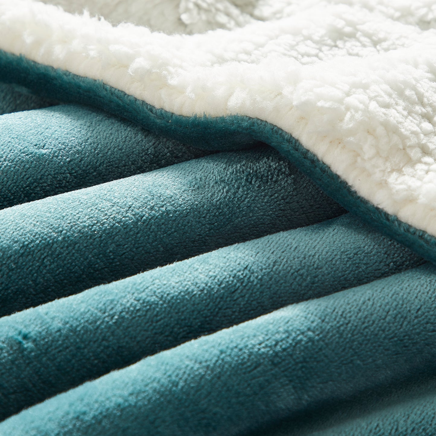 Classic Sherpa Throw - Teal