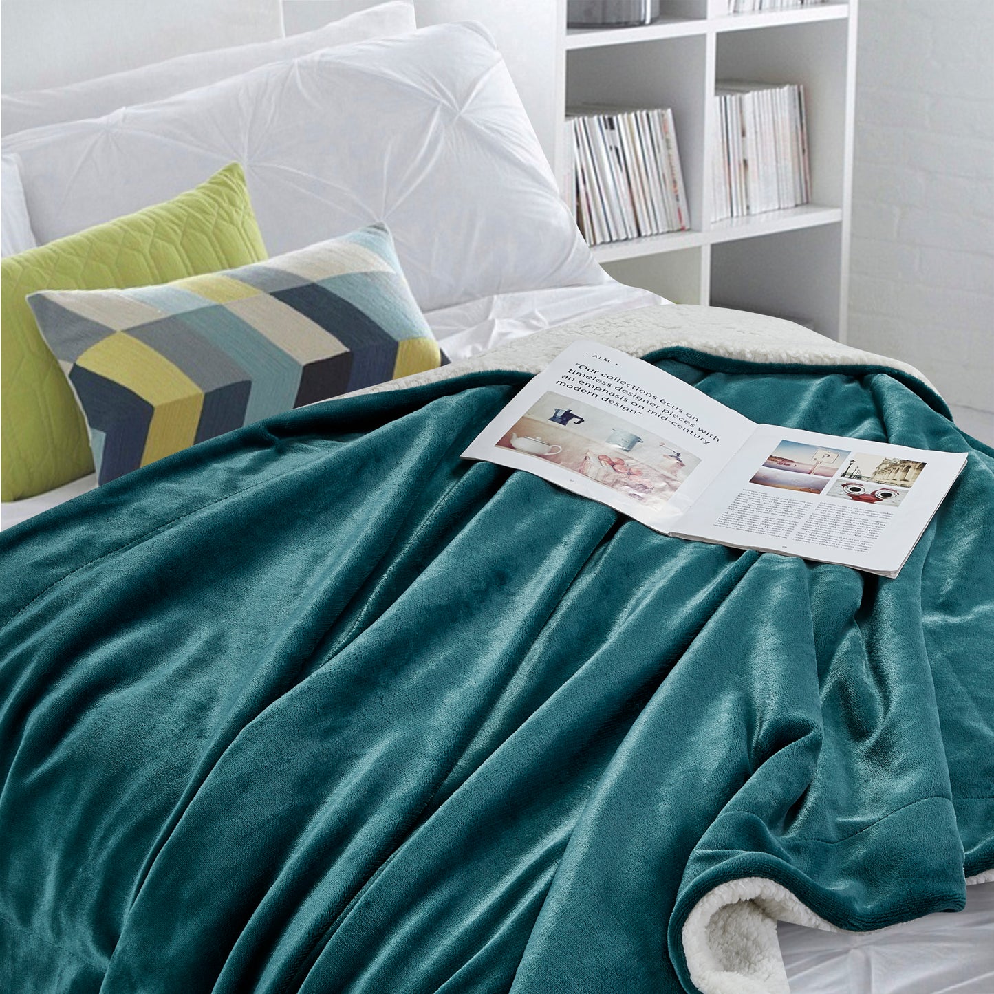 Classic Sherpa Throw - Teal