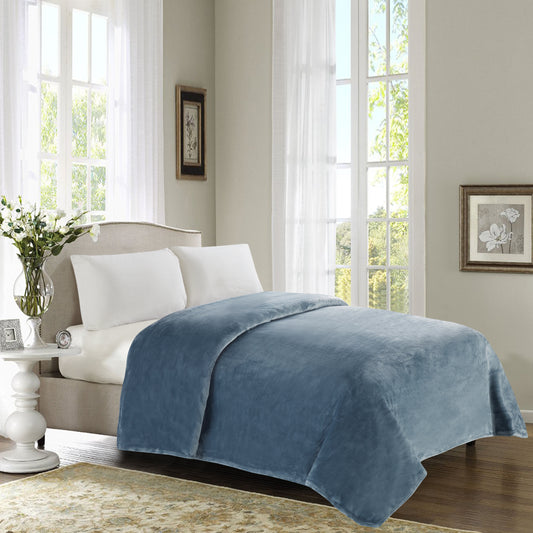 500 Series Solid Ultra Plush Blanket - Silver Sage