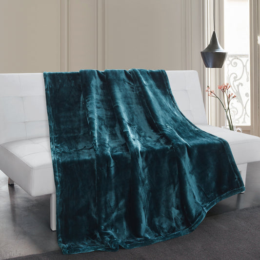 500 Series Heavy Solid Velvet Oversized Throw - Hunter Green